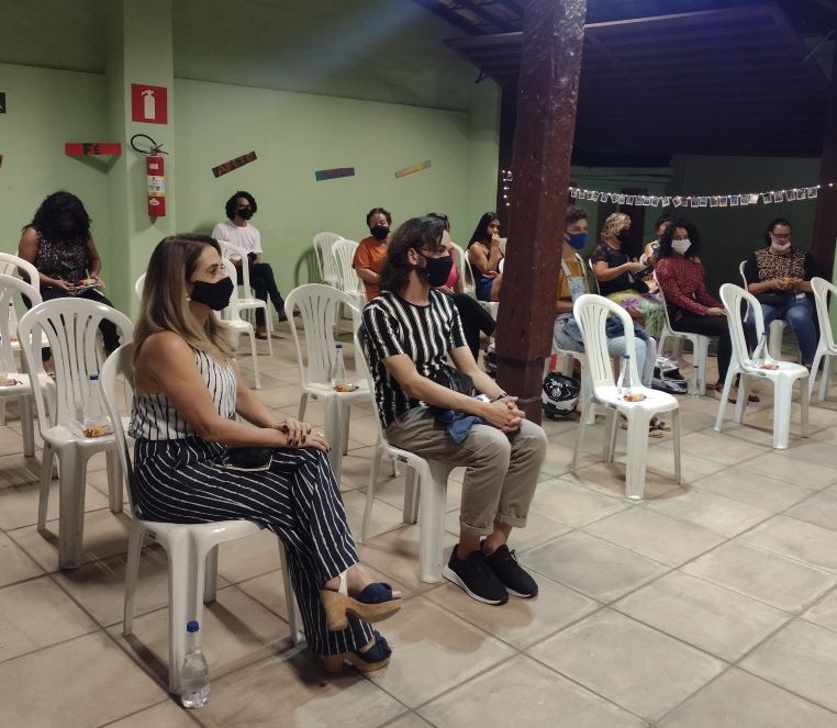 api-modulos/fotos/img/galeria_cat_culturais_504/504/12758/LANÇAMENTO DO LIVRO DE POLIANA PEREIRA -  HISTÓRIAS, VIVÊNCIAS E MILAGRES DA FÉ - 27.10.2021 (4).jpg